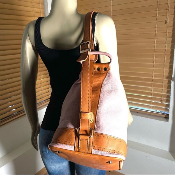 NWT LAST ONE RARE Valentina Sling Backpack Real Italian Leather Convertible Bag - Picture 5 of 16